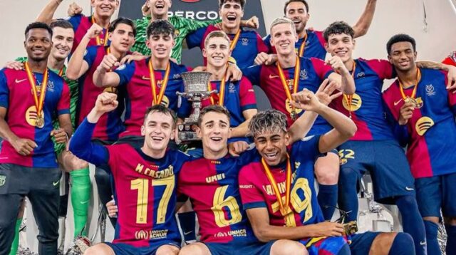 Barcelona Rayakan Gelar Juara Liga Spanyol 2024/2025