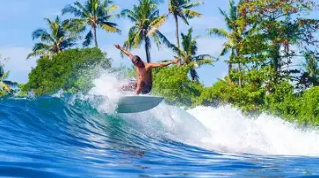 Surga Surfing Dunia
